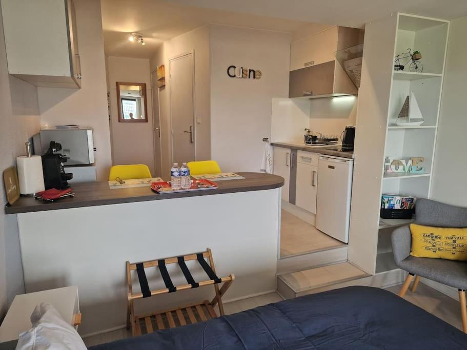 Le Cocooning-Studio Deauville Marina Avec Terrasse Vue Mer Et Plage Zewnętrze zdjęcie